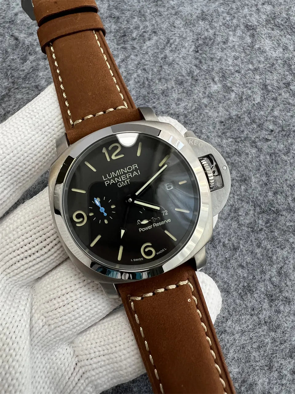 Panerai Luminor GMT Power Reserve - Hình 7