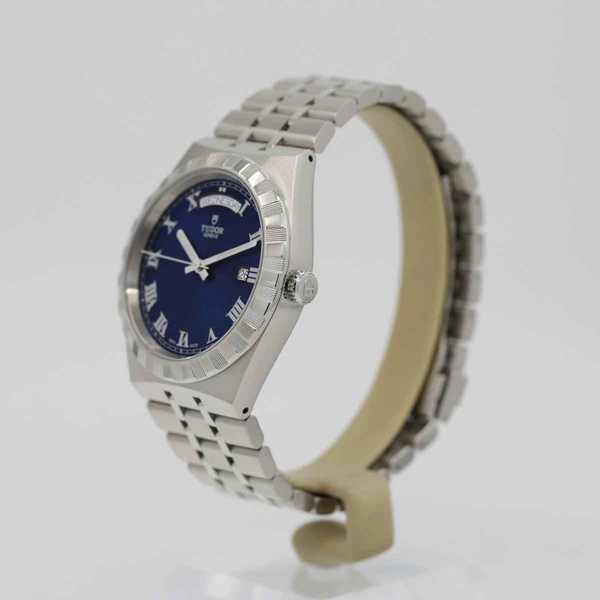 Tudor Royal Blue Dial - Hình 4
